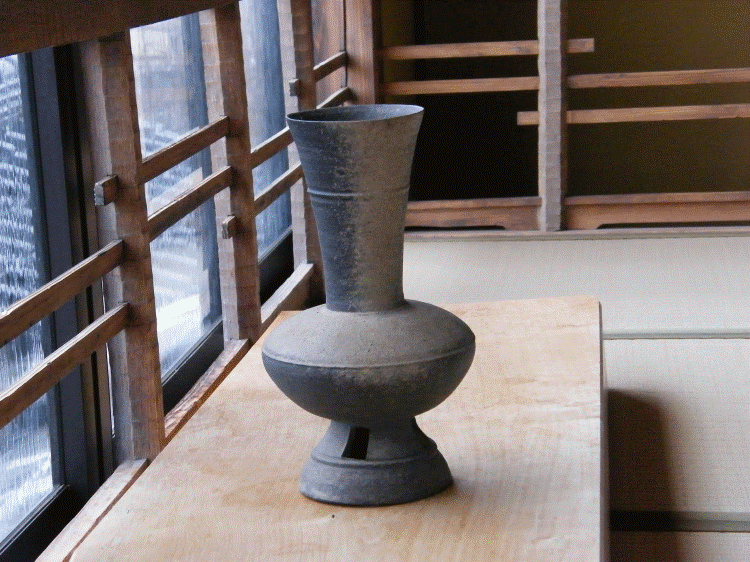 冨江洗心堂 - 新羅長頸壺 | 古美術品専門サイト fufufufu.com