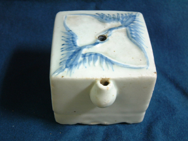 古玩 南 - 李朝 雲鶴紋水滴 | 古美術品専門サイト fufufufu.com