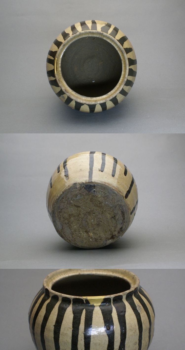 白丹波鉄釉流釉壺蓋付き [B28269] tambajarB3.jpg