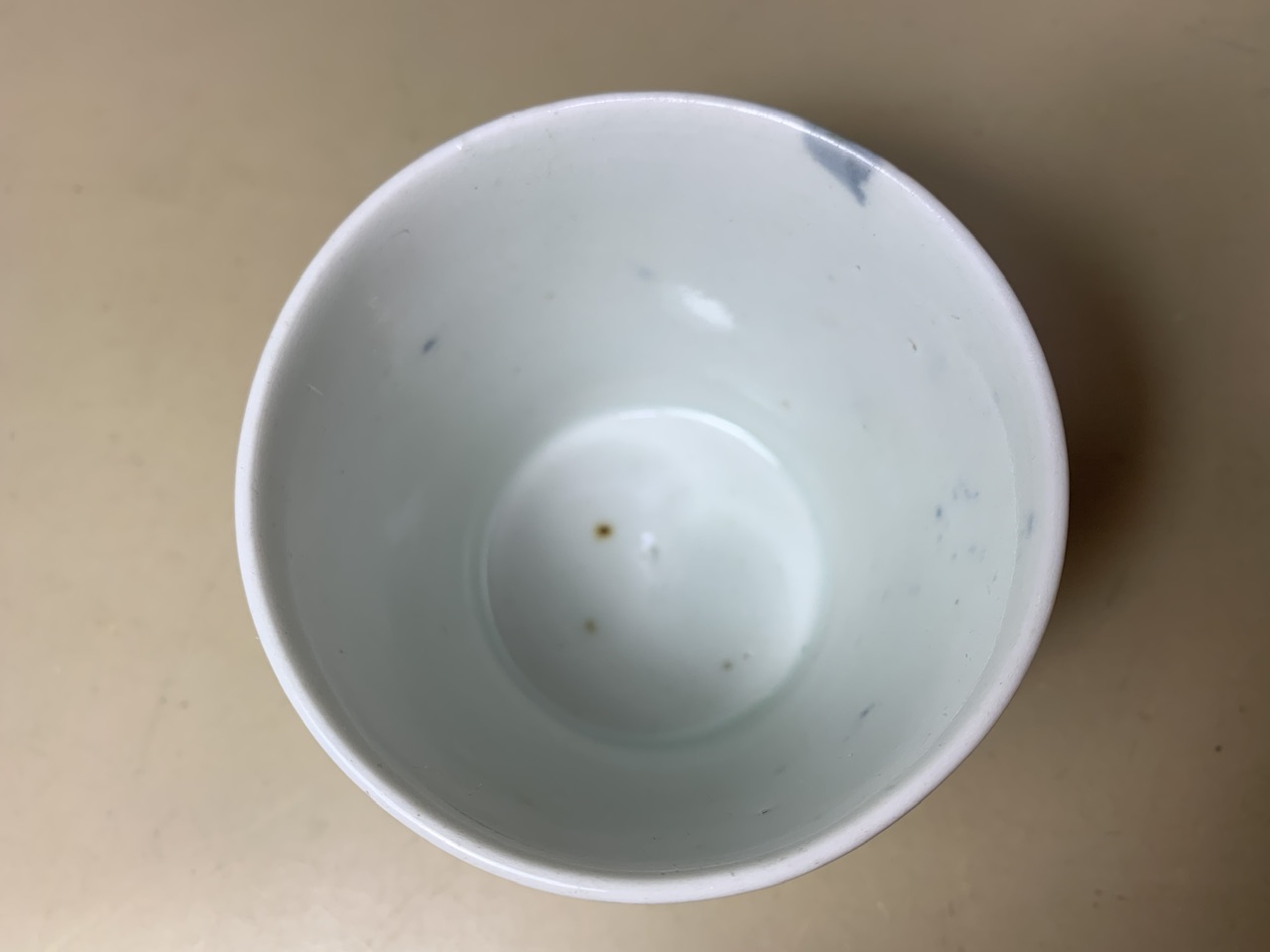 ギャラリー辰巳 - 古伊万里 雪中筍掘りの図猪口 | 古美術品専門サイト