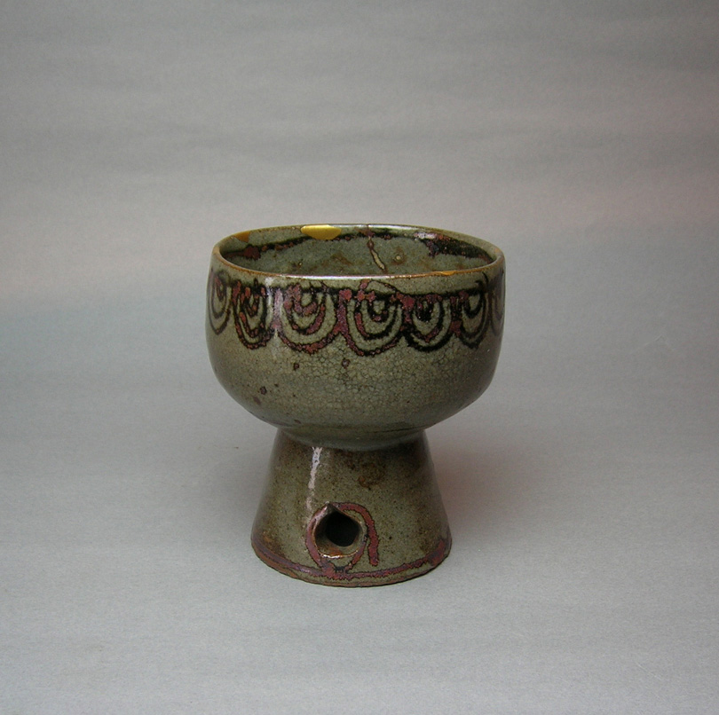 【骨董品】新羅髙杯 古美術 観宝堂 - 高田焼馬上杯形茶碗 | 古美術品専門サイト fufufufu.com