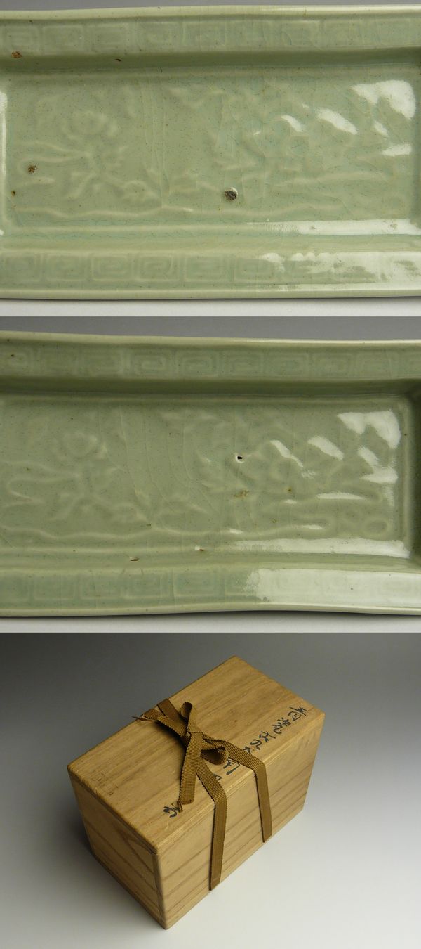 古九谷青磁草花陽刻文長皿