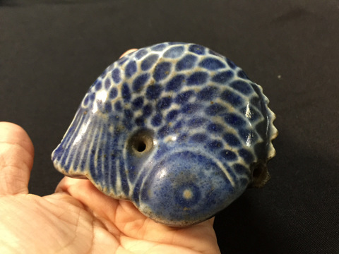ギャラリー辰巳 - 李朝 水滴魚2 | 古美術品専門サイト fufufufu.com