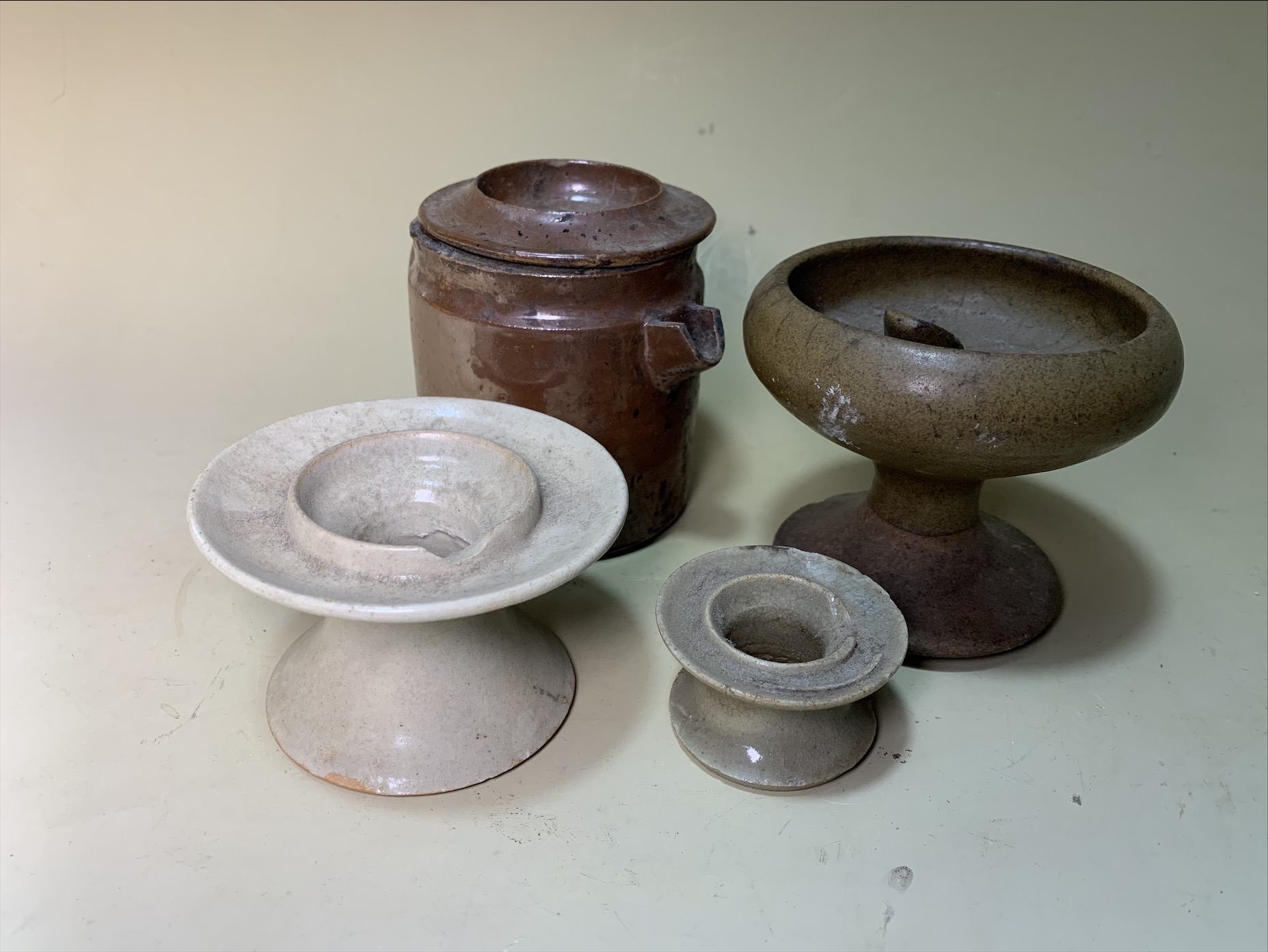 ギャラリー辰巳 - 瀬戸製 灯火器色々と油壺 | 古美術品専門サイト
