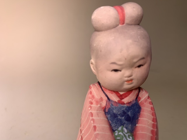 ギャラリー辰巳 - 瀬戸陶器人形 おつかい | 古美術品専門サイト