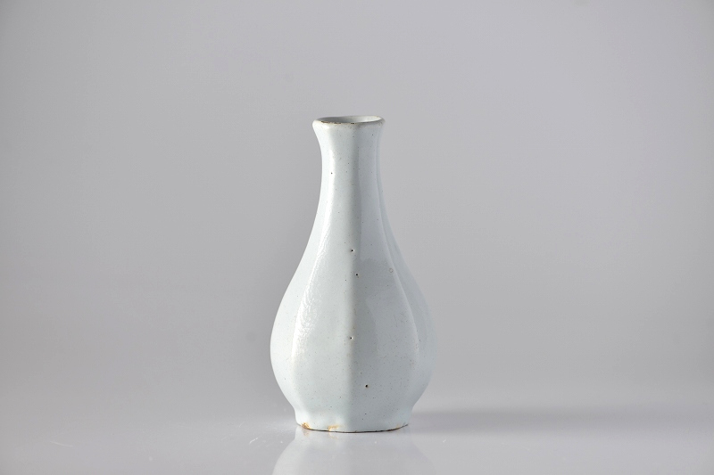 デルフト 白 瓢形瓶 17-18世紀 デルフト 白 瓢形瓶 17-18世紀 - メルカリ