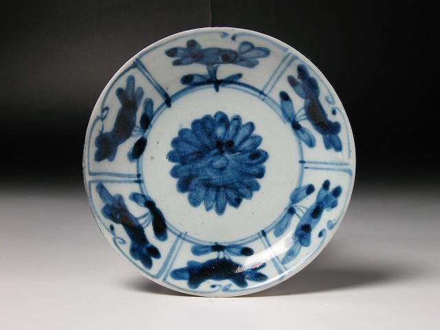 古美術 三樹 - 初期伊万里 菊花文皿 | 古美術品専門サイト fufufufu.com