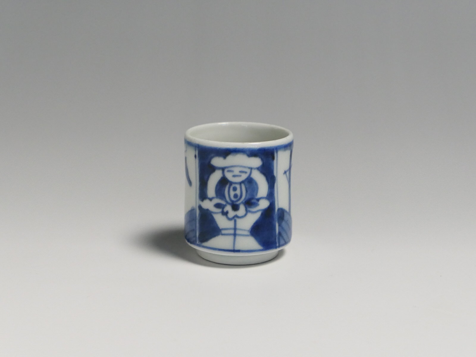 古美術 三樹 - 古伊万里 オランダ人覗き猪口 | 古美術品専門サイト